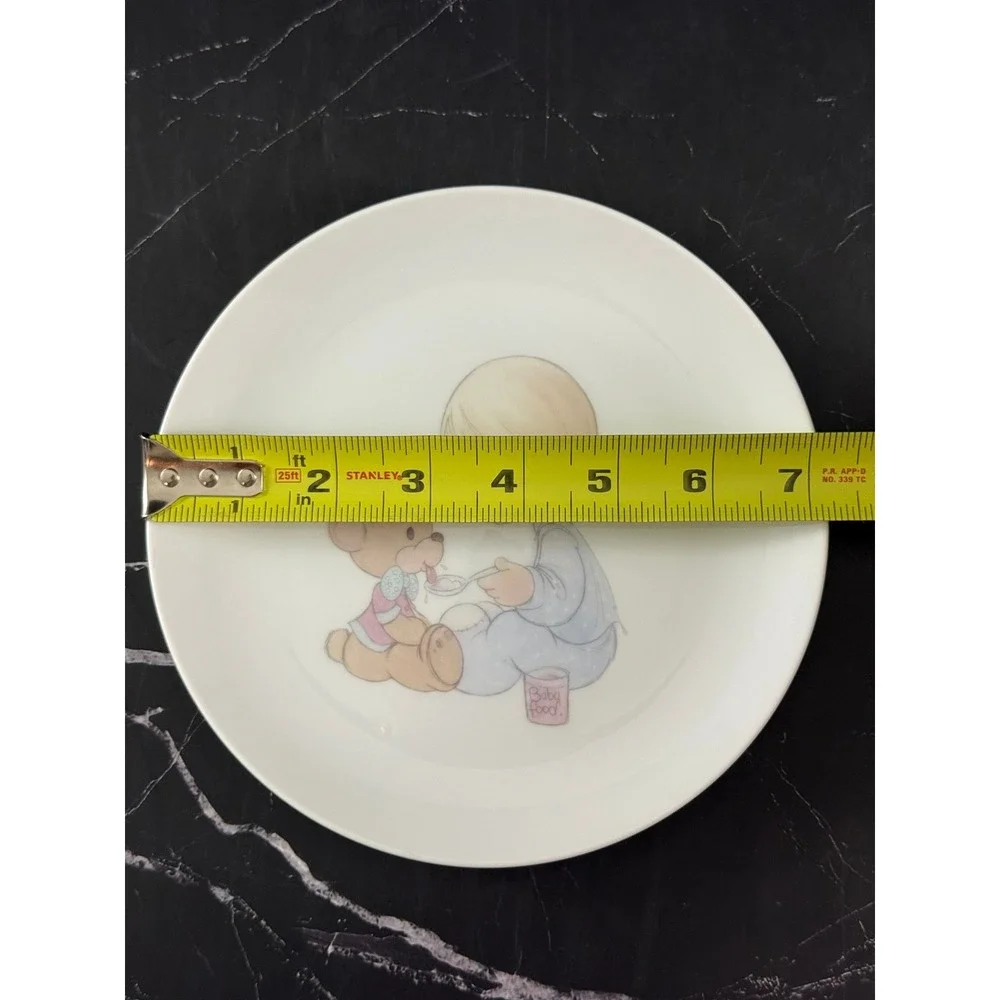 Vintage 1983 Precious Moments 7 1/4in Collector Plate Feed Bear